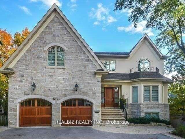 540-lakeshore-road-e-oakville-ontario-w12351213