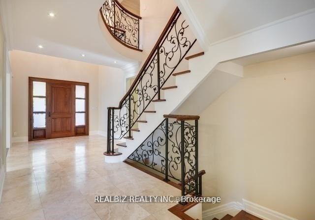 540-lakeshore-road-e-oakville-ontario-w12351213