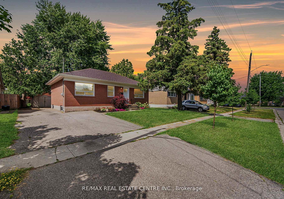 13-glendale-avenue-brampton-ontario-w12351303