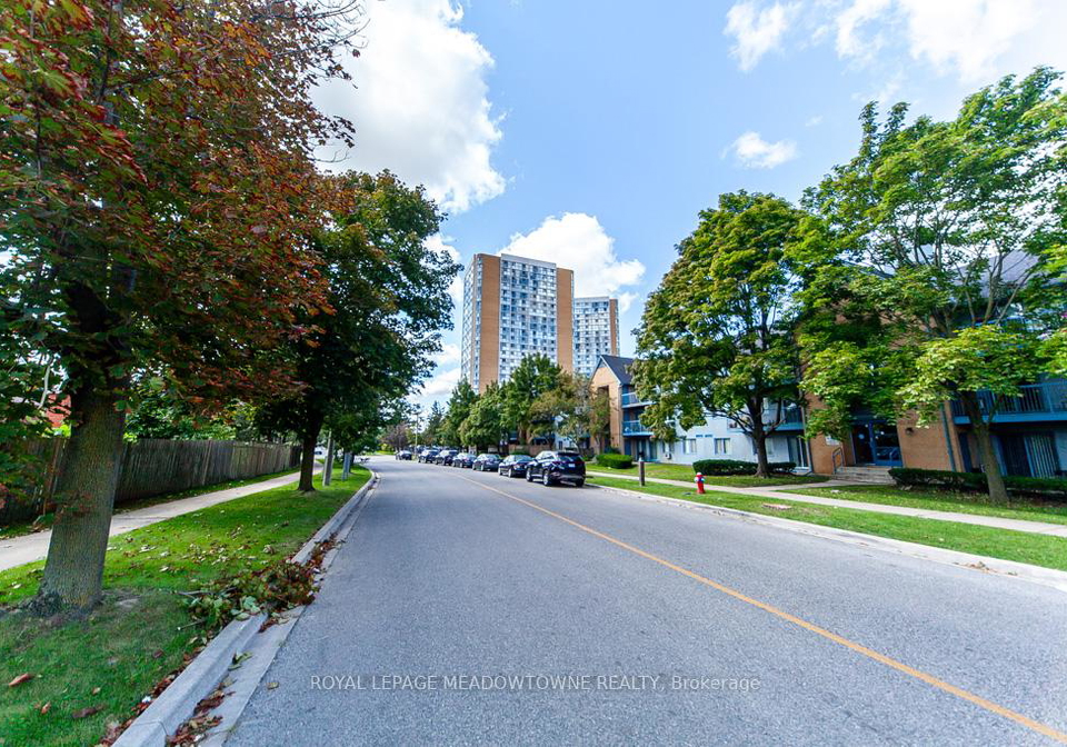 35-trailwood-drive-mississauga-ontario-w12351475
