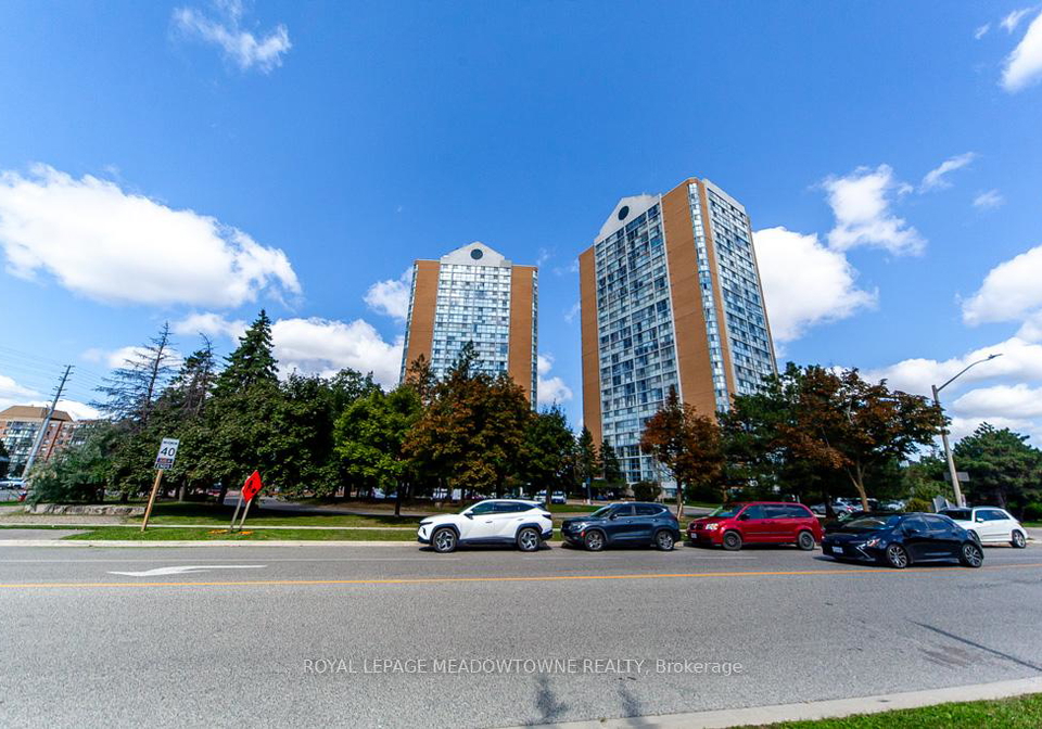 35-trailwood-drive-mississauga-ontario-w12351475