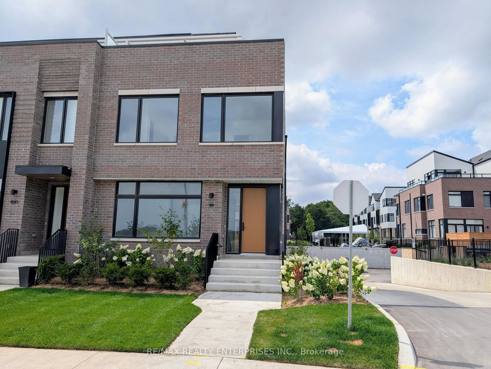 100-coveside-drive-mississauga-ontario-w12351881
