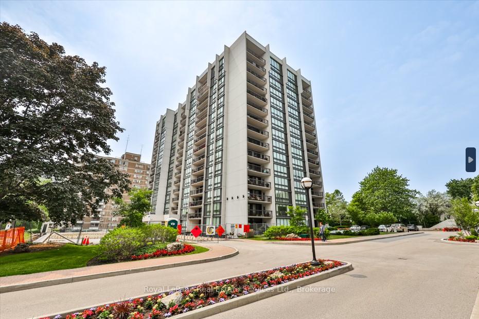 2185-marine-drive-oakville-ontario-w12351934