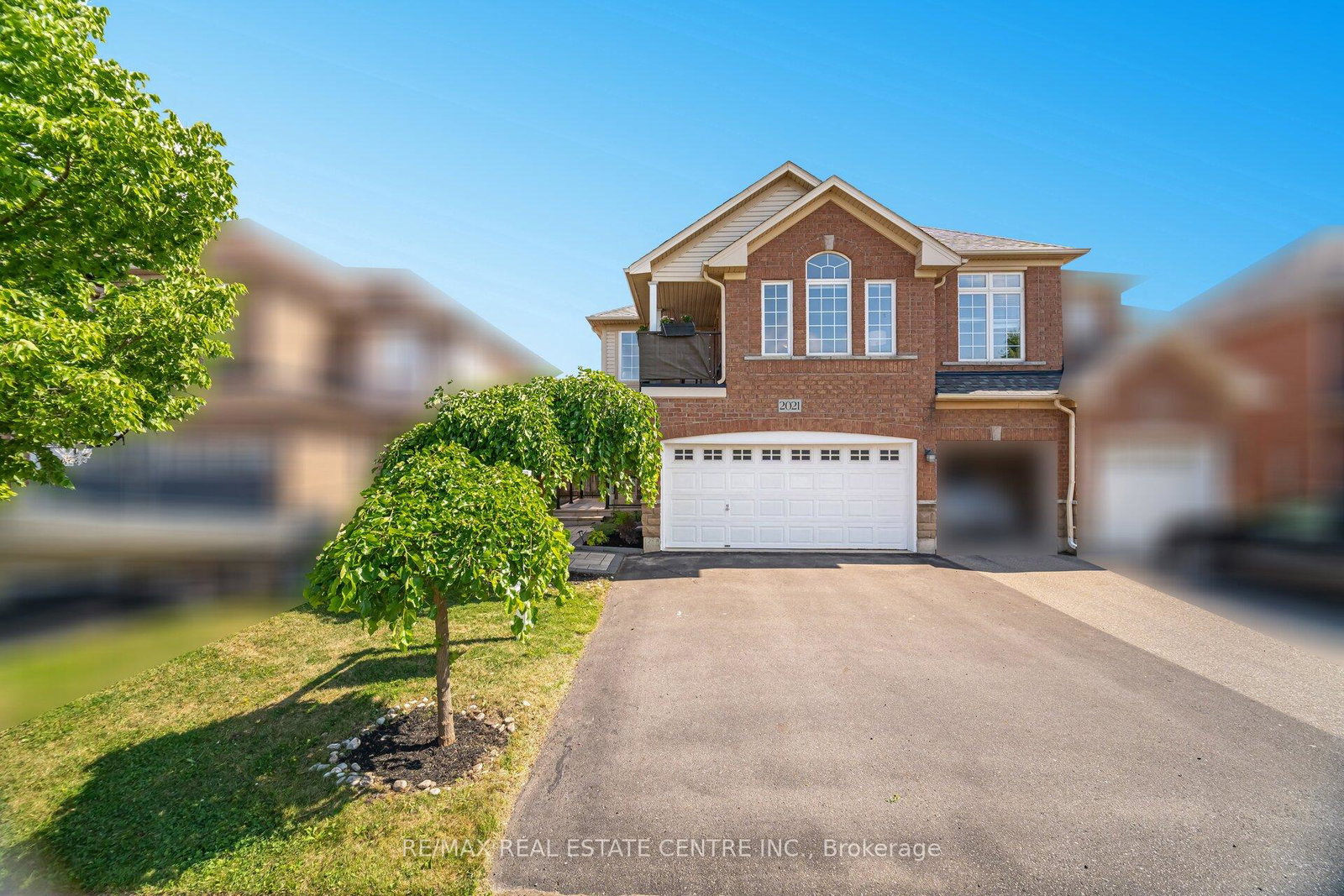 2021-redstone-crescent-oakville-ontario-w12352116