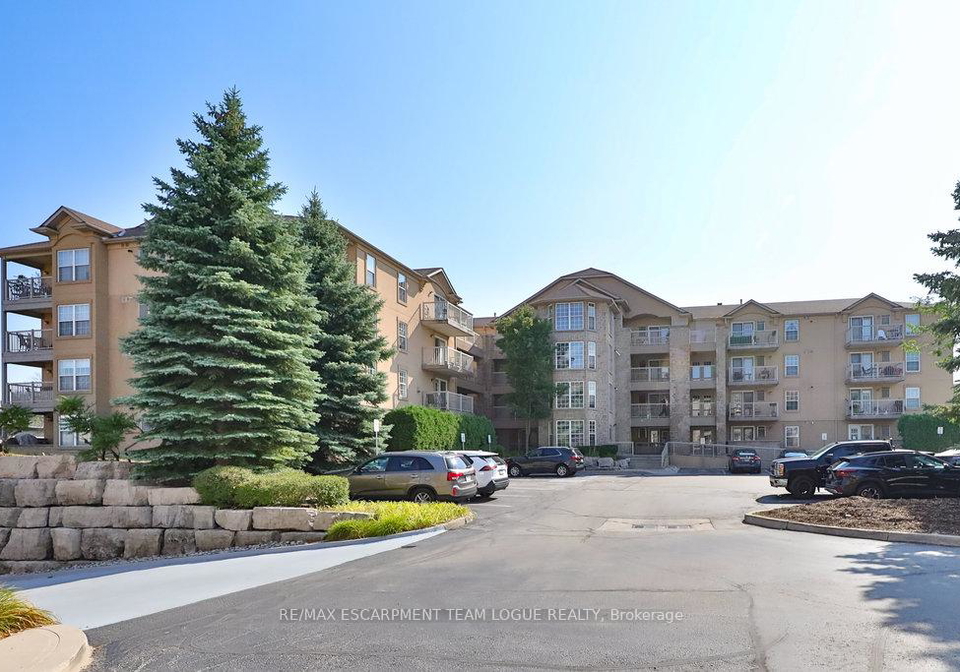 1820-walkers-line-burlington-ontario-w12352175