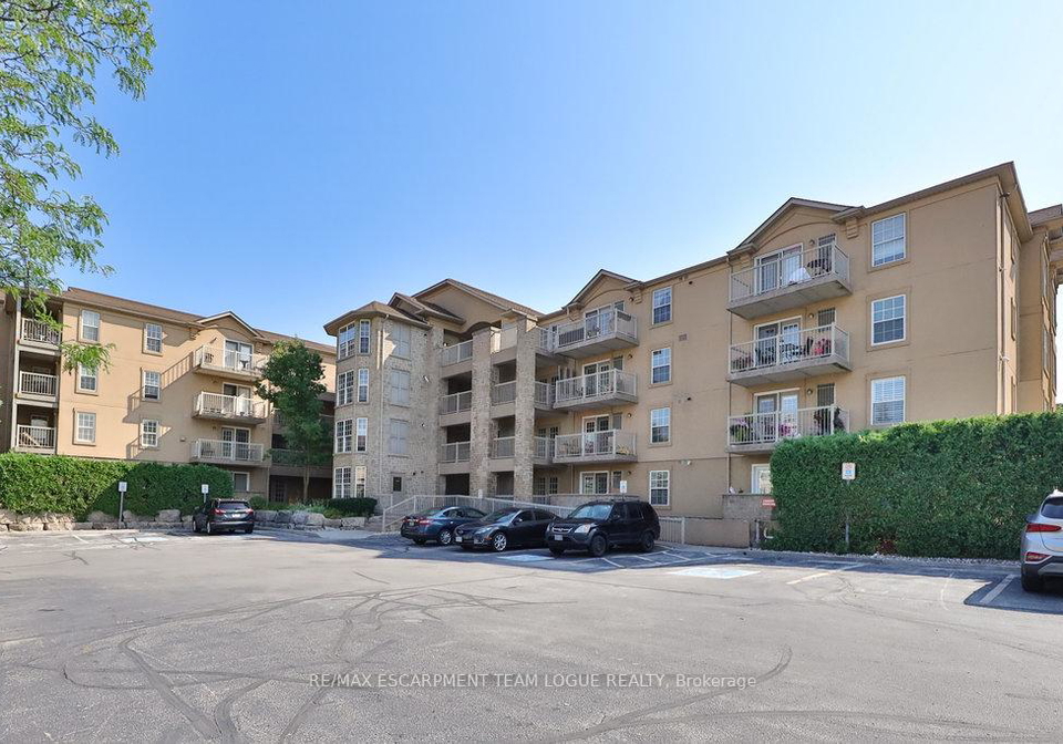1820-walkers-line-burlington-ontario-w12352175