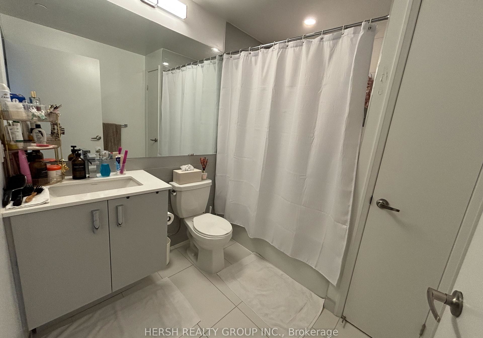 10-gibbs-etobicoke-ontario-w12352496
