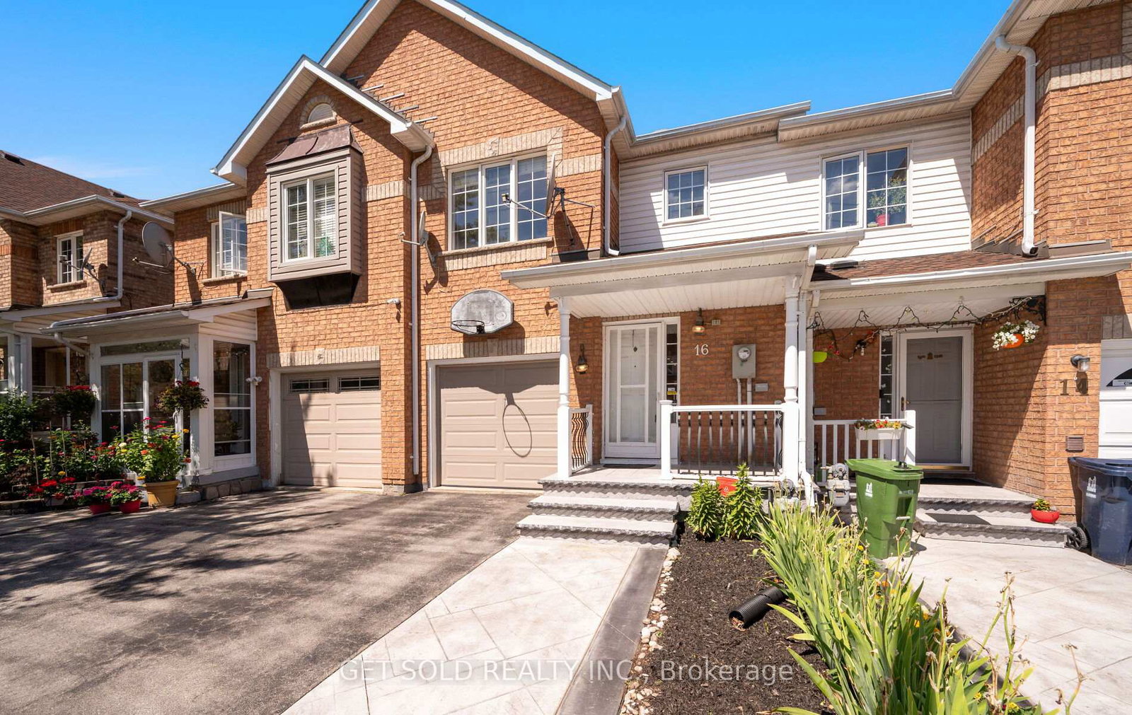 16-mare-crescent-etobicoke-ontario-w12352592