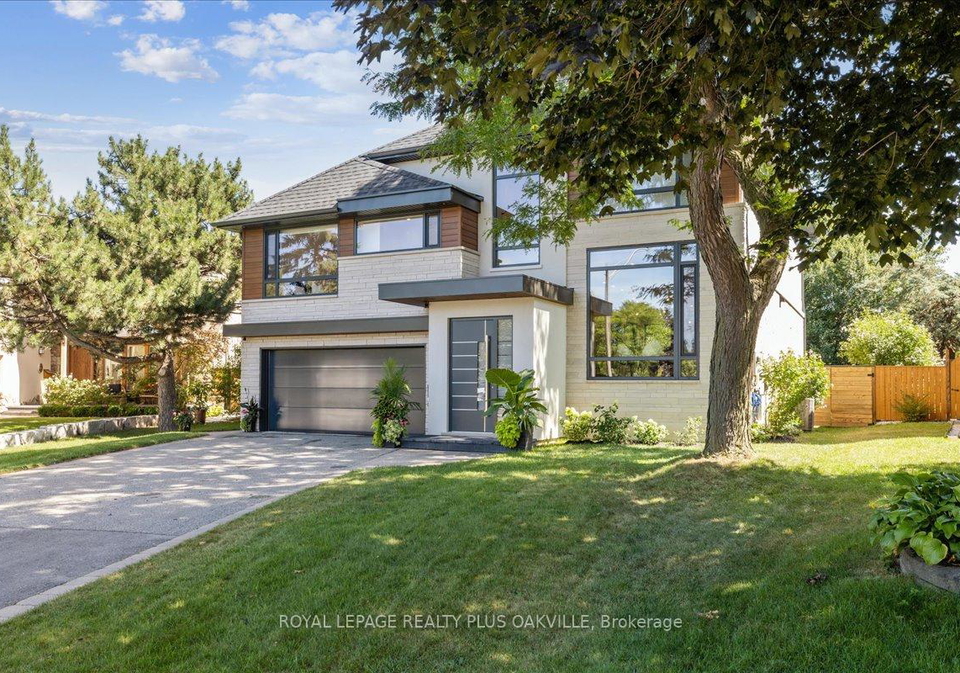3571-swirlingleaves-crescent-mississauga-ontario-w12352793