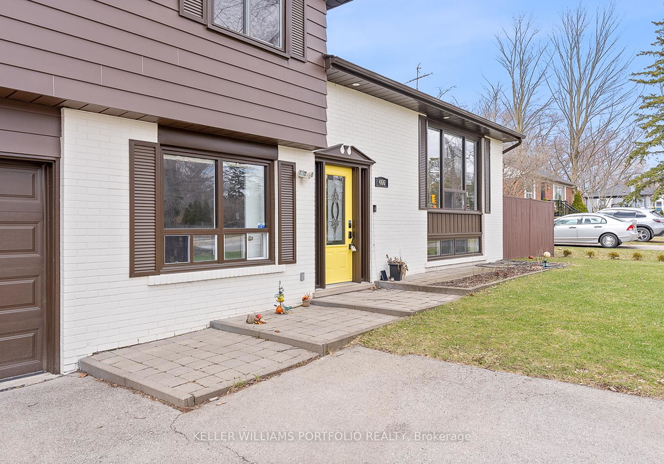 466-fourth-line-oakville-ontario-w12352843