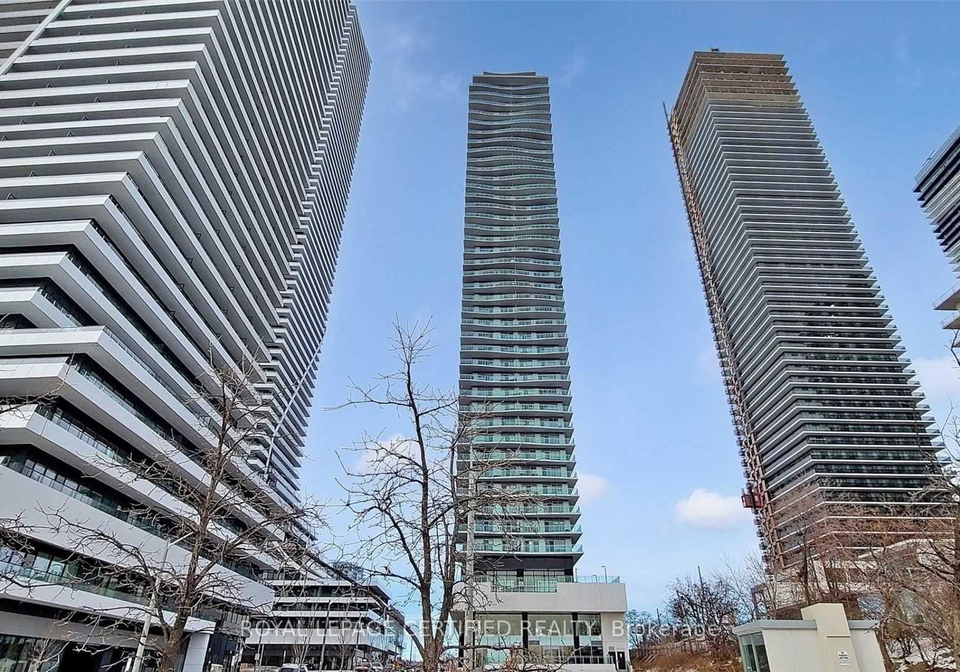 33-shore-breeze-drive-etobicoke-ontario-w12353034