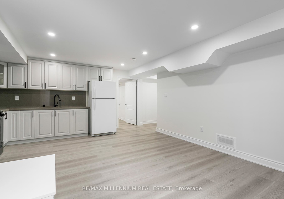 919-brass-winds-place-mississauga-ontario-w12353109