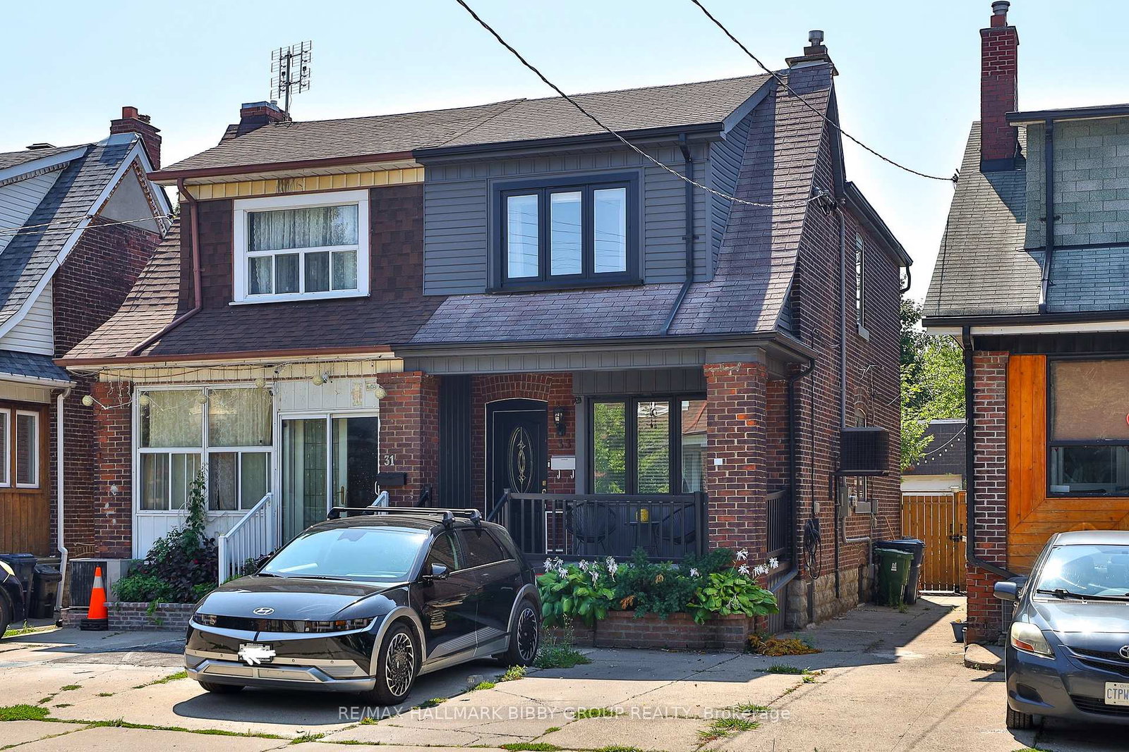 33-exeter-street-toronto-ontario-w12353630