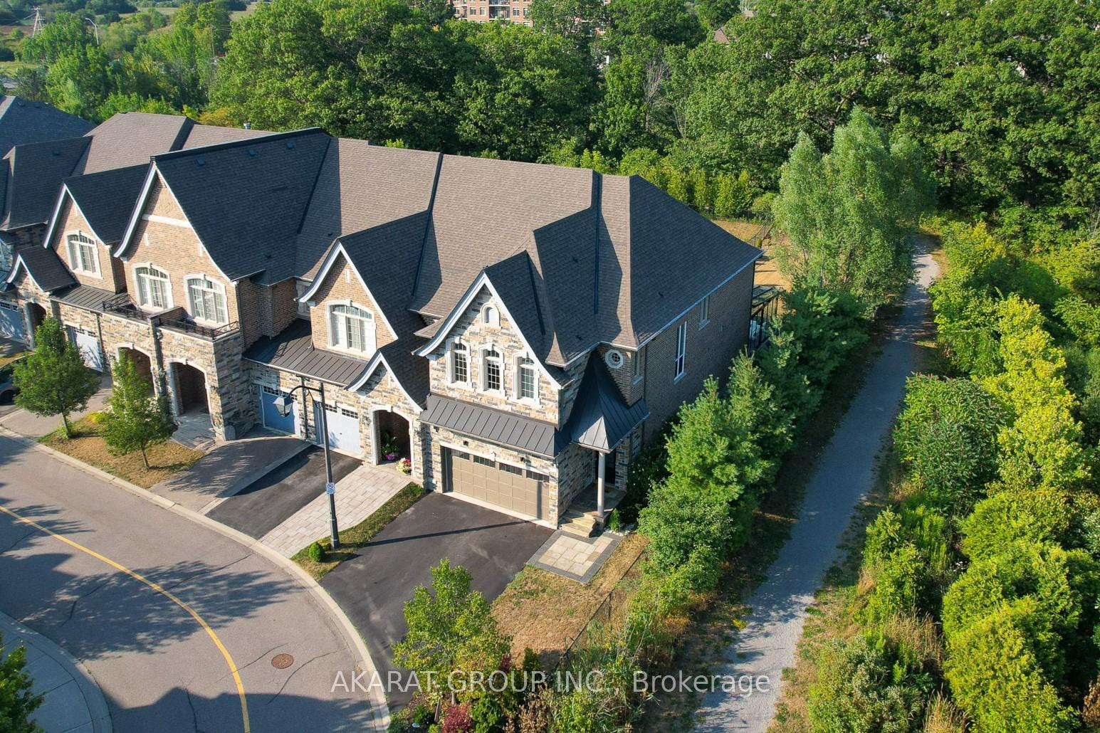 2449-village-common-oakville-ontario-w12353792