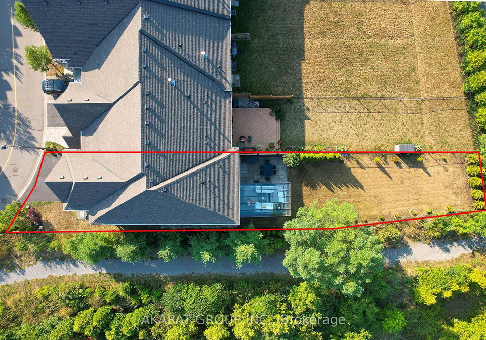 2449-village-common-oakville-ontario-w12353792