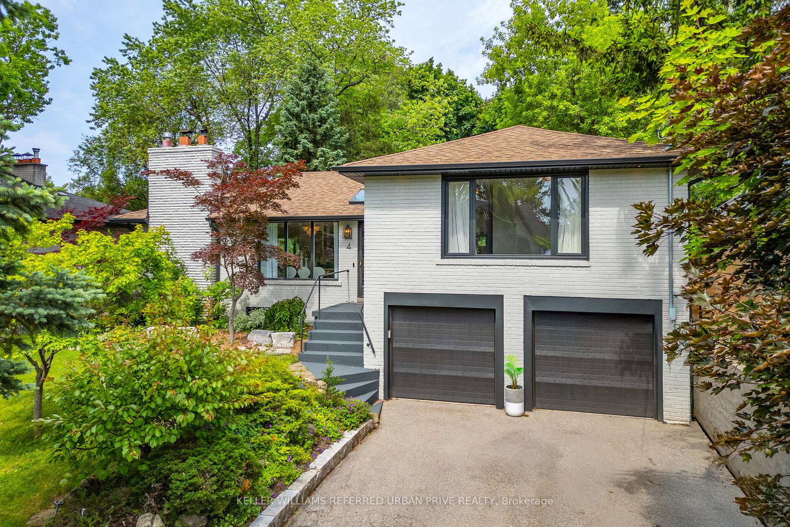 4-pinehurst-crescent-etobicoke-ontario-w12353893