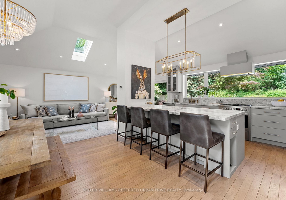4-pinehurst-crescent-etobicoke-ontario-w12353893