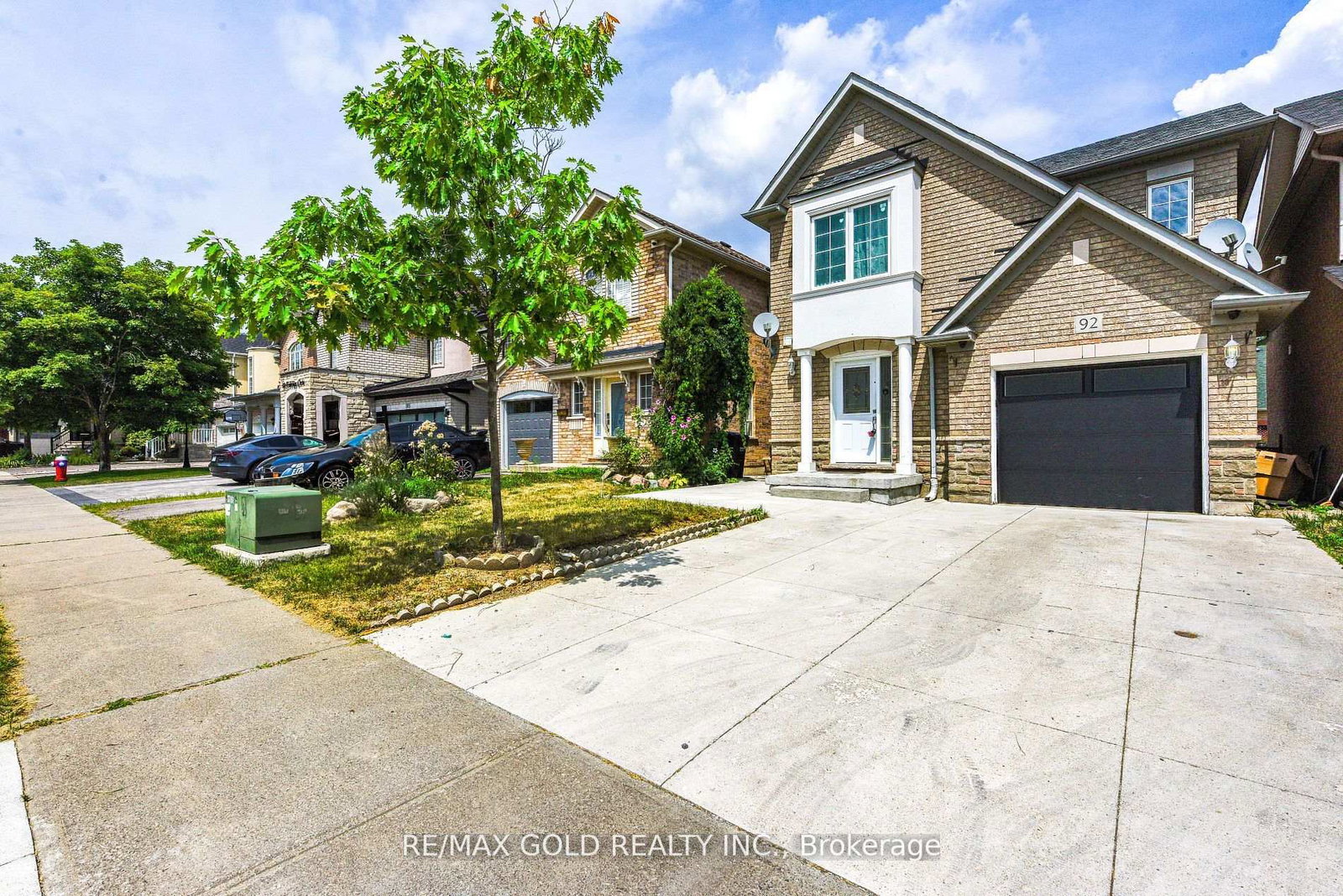 92-penbridge-circle-brampton-ontario-w12354178