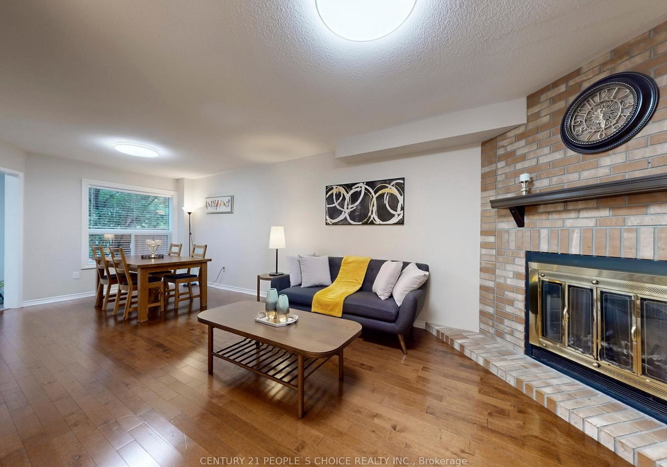 6050-bidwell-trail-mississauga-ontario-w12354407