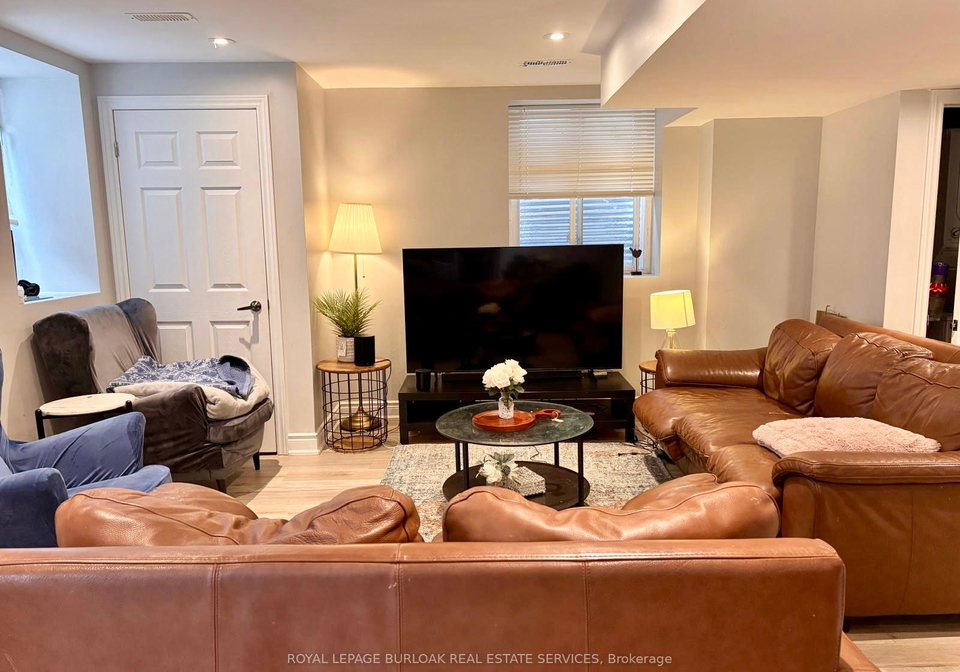 1510-mendelson-heights-milton-ontario-w12354578
