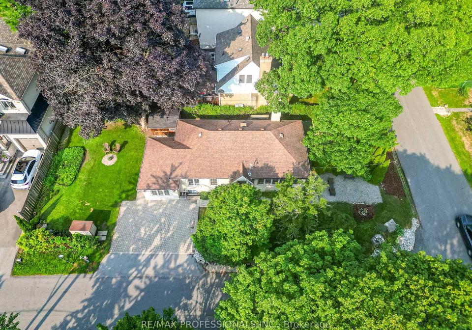 34-monkton-avenue-etobicoke-ontario-w12354690