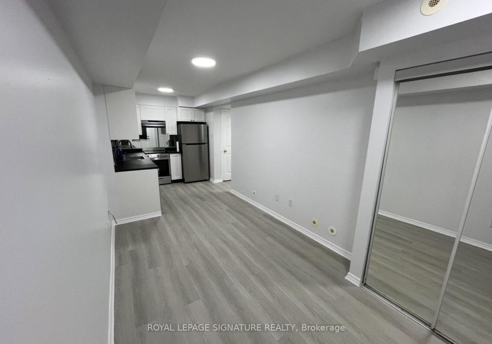 4975-southampton-drive-mississauga-ontario-w12354805