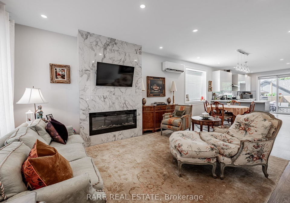 4-treeview-drive-etobicoke-ontario-w12355227