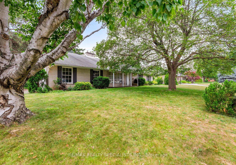 9-prince-george-drive-etobicoke-ontario-w12355314