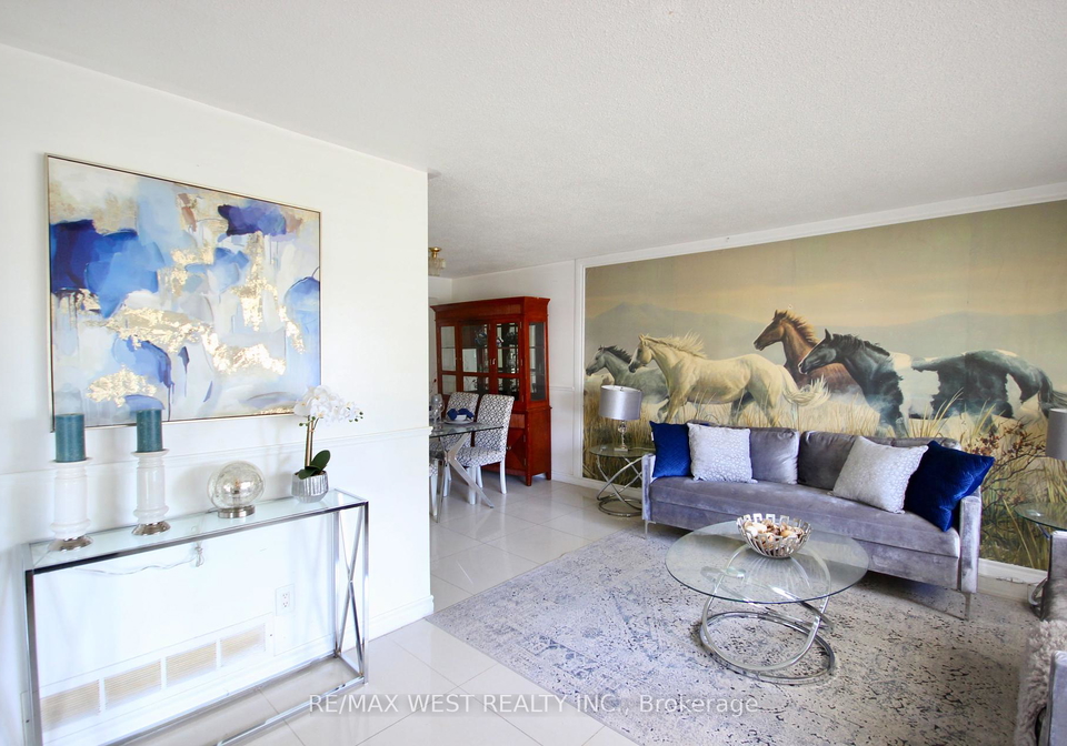 19-lynmont-road-etobicoke-ontario-w12355357