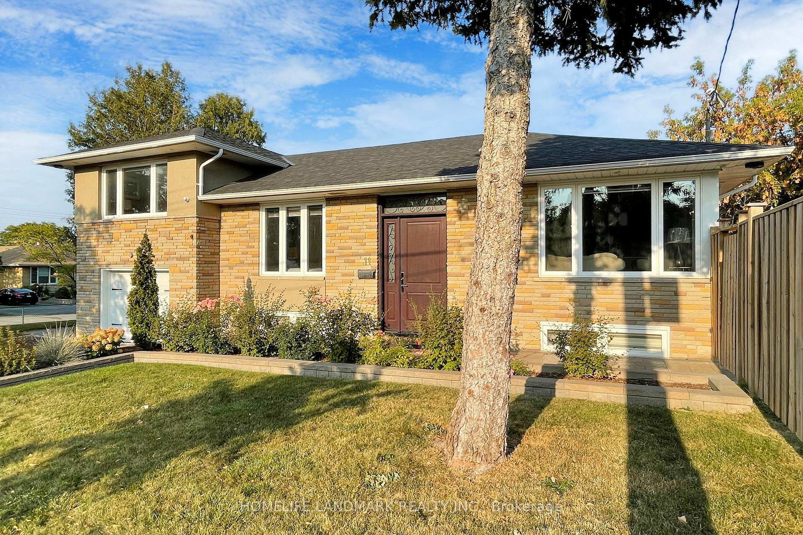 11-frost-street-etobicoke-ontario-w12355558