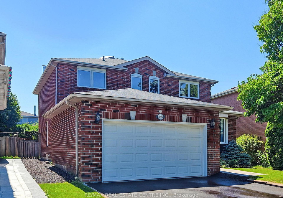 4026-renfrew-crescent-mississauga-ontario-w12355577