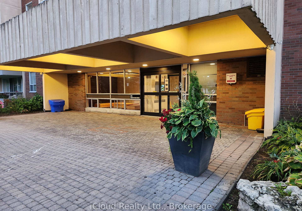 25-four-winds-drive-york-ontario-w12355625