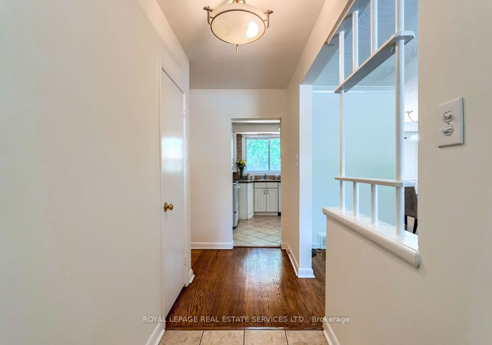 553-taplow-crescent-oakville-ontario-w12355690