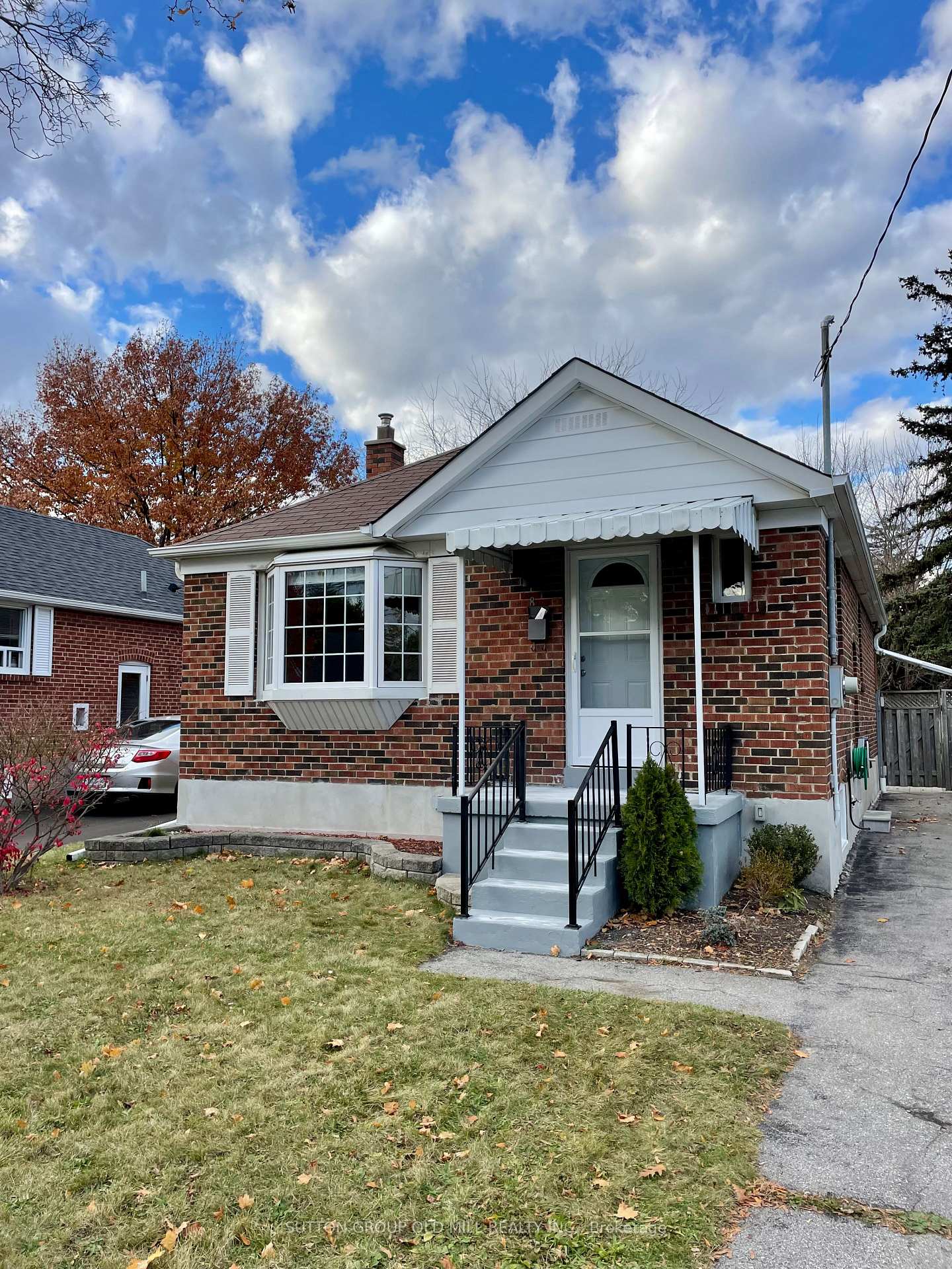 8-westleigh-crescent-etobicoke-ontario-w12355743