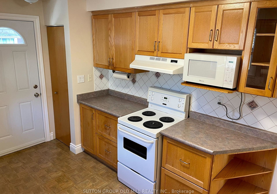 8-westleigh-crescent-etobicoke-ontario-w12355743