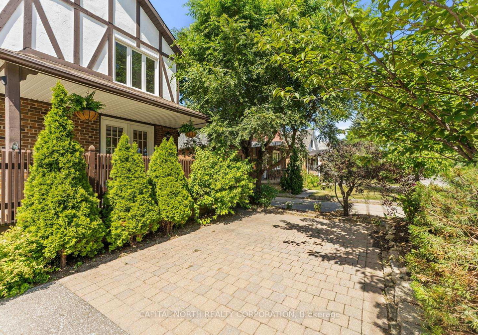 32-brookhaven-drive-north-york-ontario-w12355863