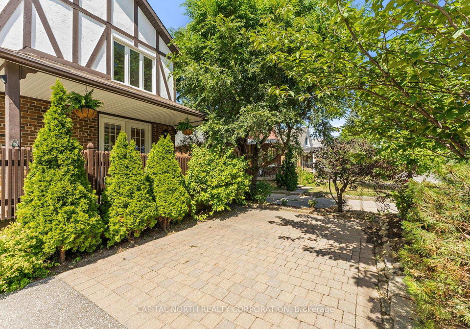 32-brookhaven-drive-north-york-ontario-w12355919