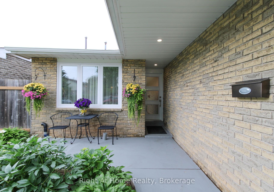 2495-snowhill-court-burlington-ontario-w12356232
