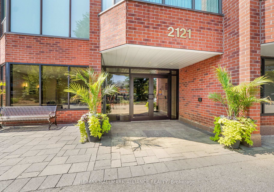 2121-lakeshore-road-burlington-ontario-w12356797