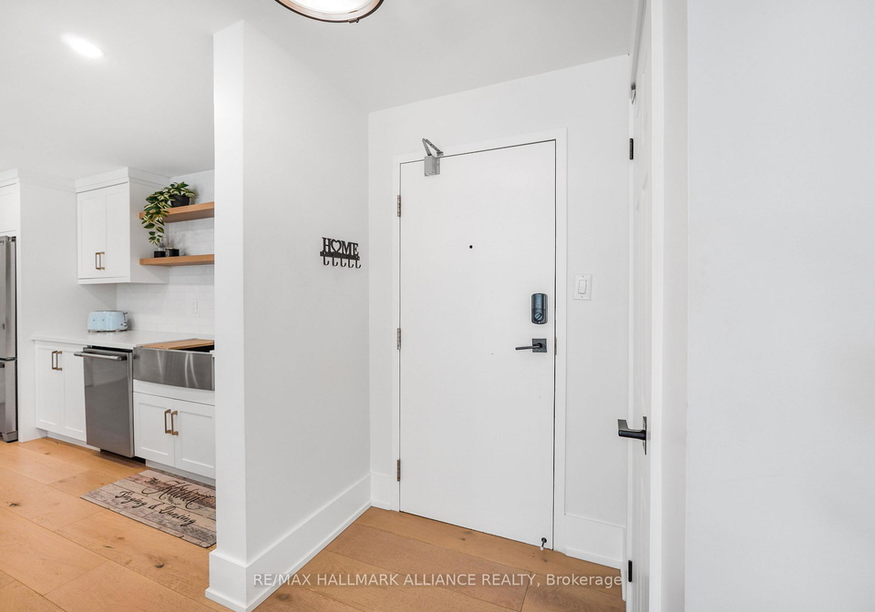 2121-lakeshore-road-burlington-ontario-w12356797