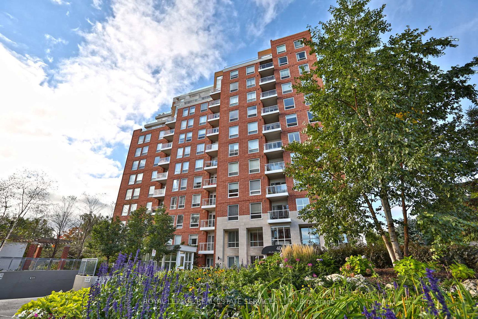 40-old-mill-road-oakville-ontario-w12357597