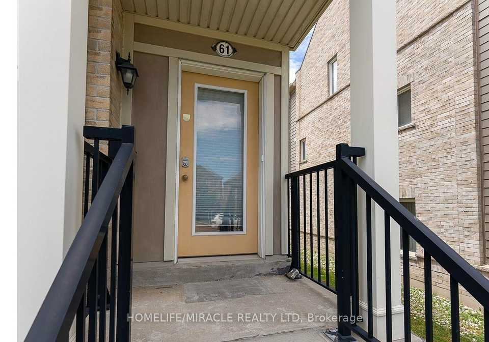 60-fairwood-circle-brampton-ontario-w12357688