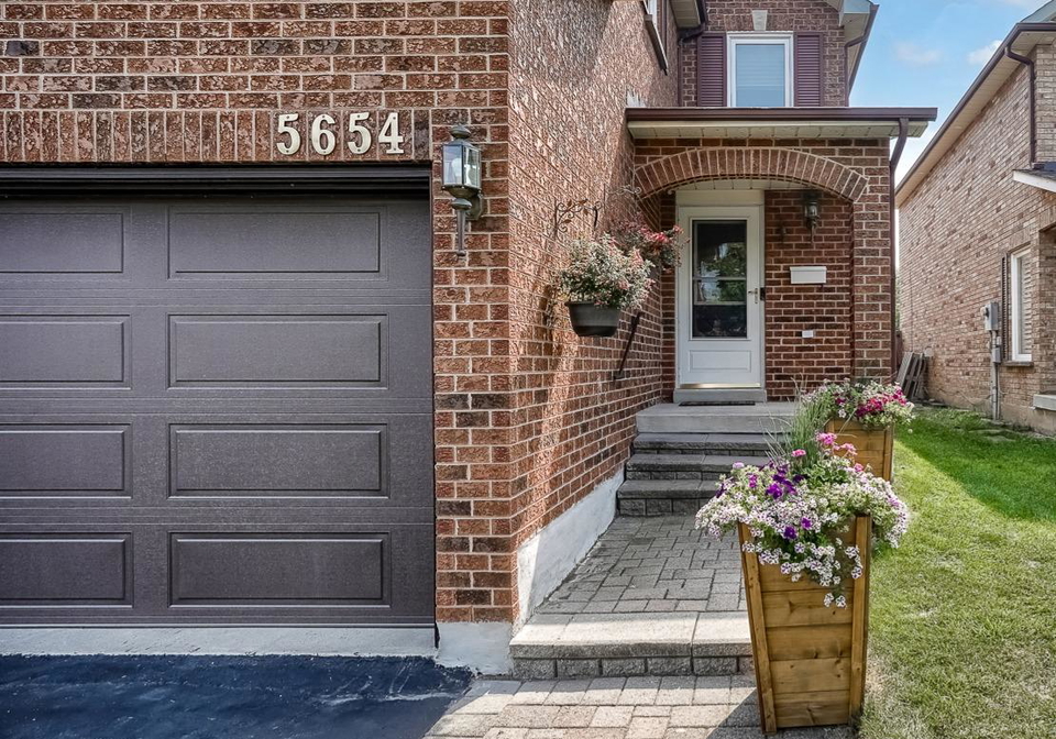 5654-dawlish-crescent-mississauga-ontario-w12358009