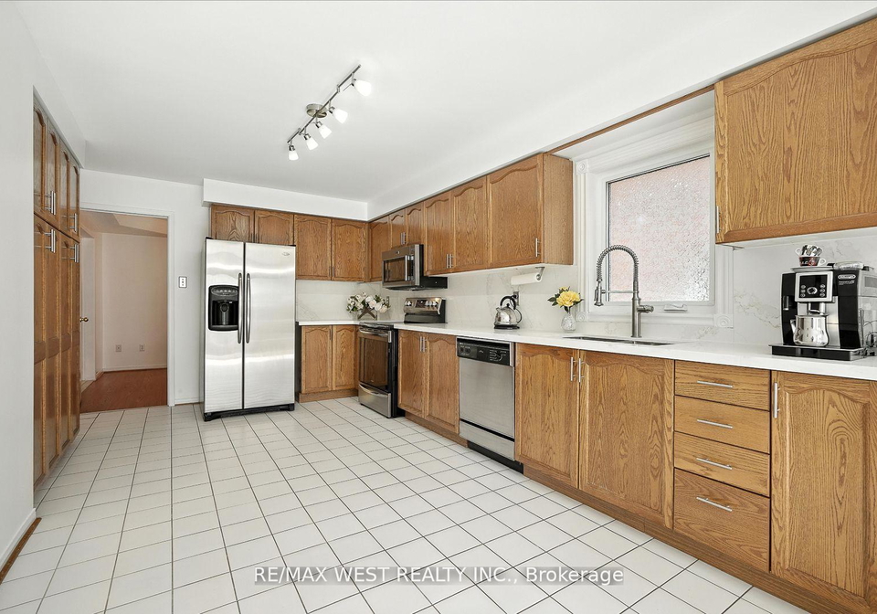 5654-dawlish-crescent-mississauga-ontario-w12358009