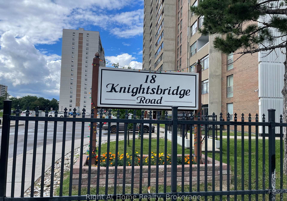 18-knightsbridge-road-brampton-ontario-w12358209