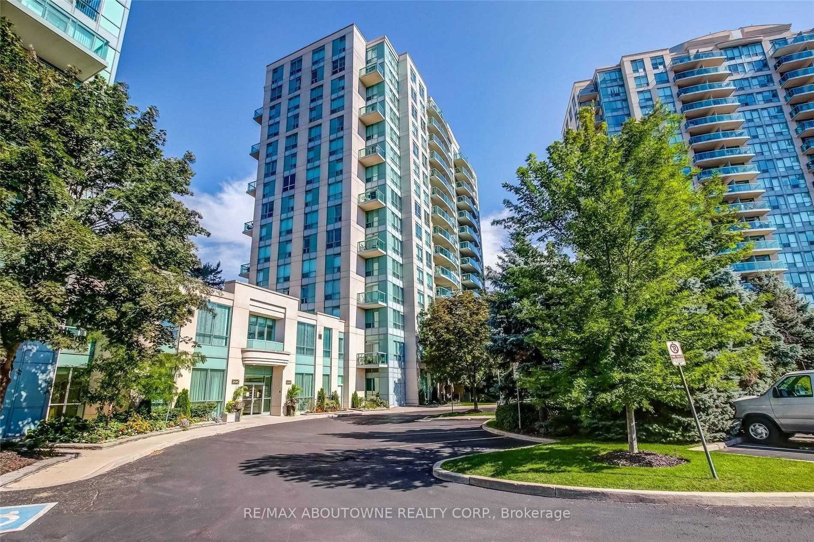 2565-erin-centre-boulevard-mississauga-ontario-w12358246