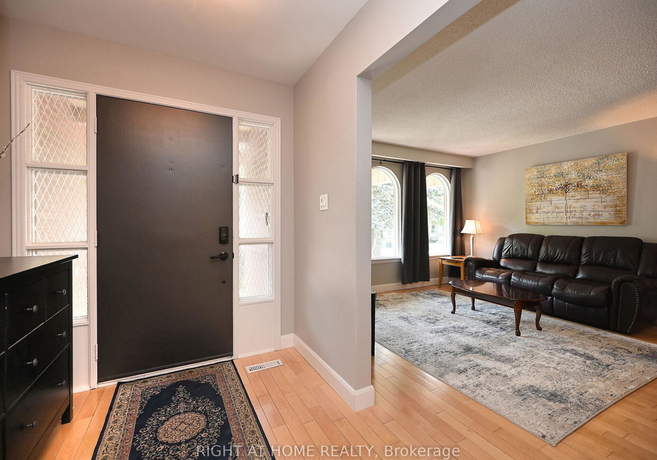 986-vanier-drive-mississauga-ontario-w12358263