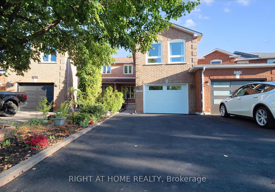 1253-blackburn-drive-oakville-ontario-w12358369