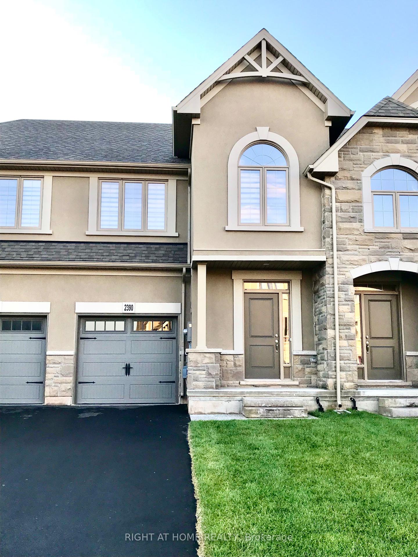 2390-natasha-circle-oakville-ontario-w12358518