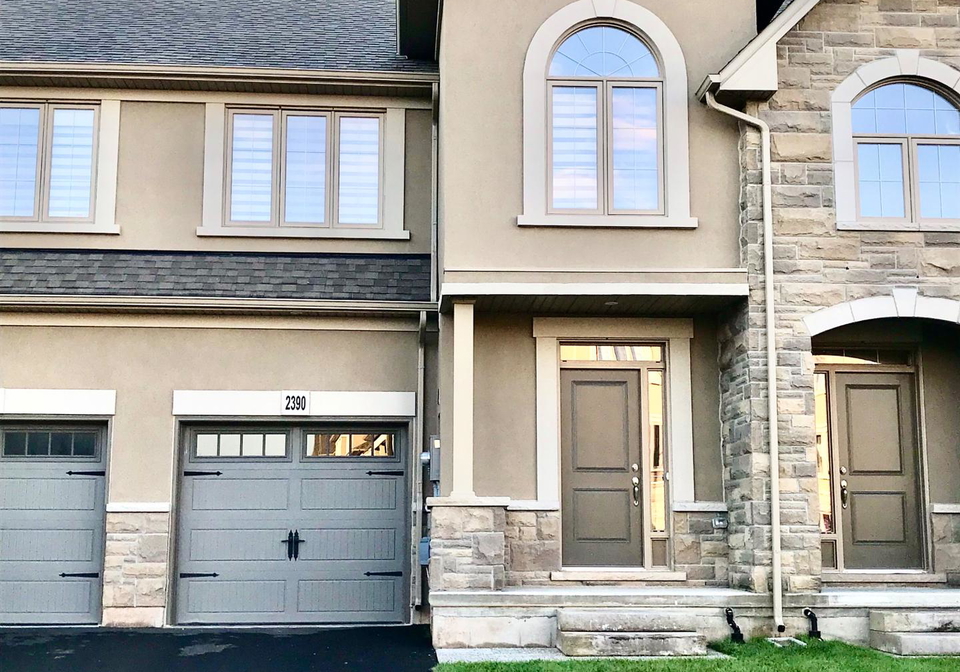 2390-natasha-circle-oakville-ontario-w12358518